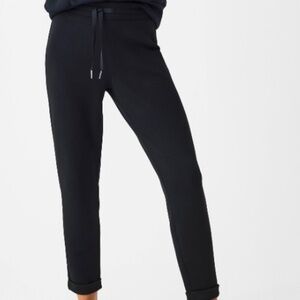 SPANX AirEssentials Black Sweatpants Women’s Size 2X NWT Tapper Pant (NWT)